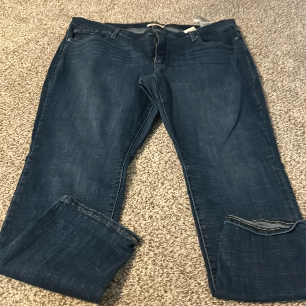 Jeans - Picture 1 of 4
